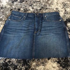 Madewell frayed Jean skirt